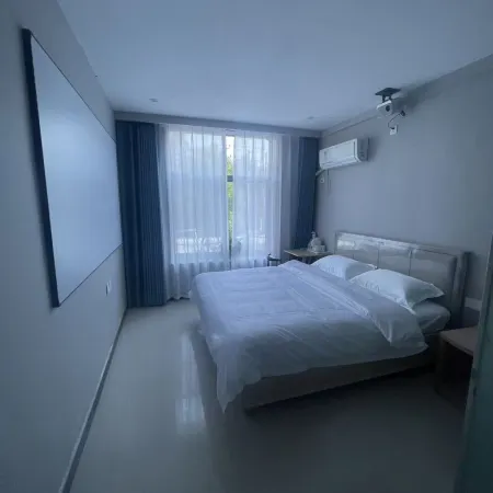 Lingshou Yueting Hotel