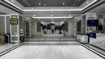 Home Inn Plus (Rizhao Shandong Road Shiwutian Branch) Hotels in Long-distance Bus Station, Haiqu Park