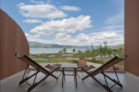 Lugu Lake Mingsong Xuelan Mountain Beauty Inn （Sanjiacun Pier Branch）
