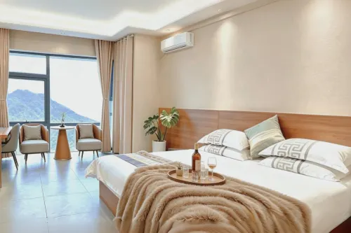 Langtu Hotel (Nanxiang City Plaza Wanda Plaza Store)