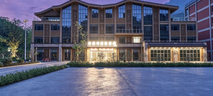 Yunquan Bay Resort Hotel (Guomen Shuijing Resort Area) Hotele w: Powiat Malipo