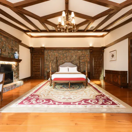 Mingya Lingxiu Villa Hotel
