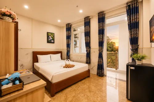 Yoyo Airport Saigon Hotel - 3-Star