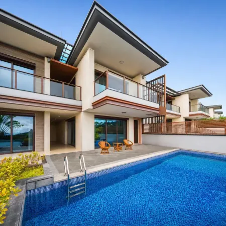 Shimei Bay | Seaview Mountain Residence for a Vacation Retreat