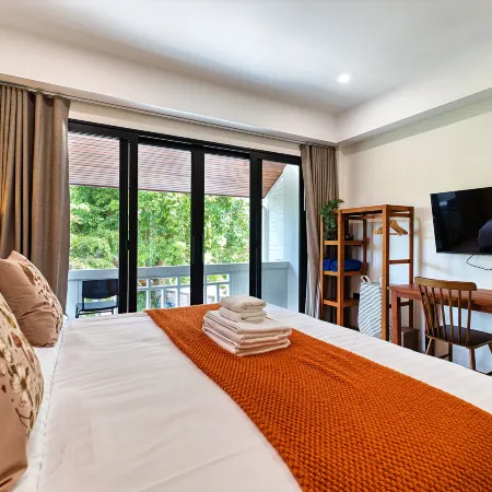 Serene House (1 villa 3 double beds & 1 twin beds)