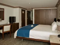 Suites Obelisk Hotels near Moliere Theatre