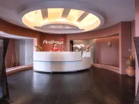 Merlynn Park Hotel Hotel in zona Palazzo Merdeka