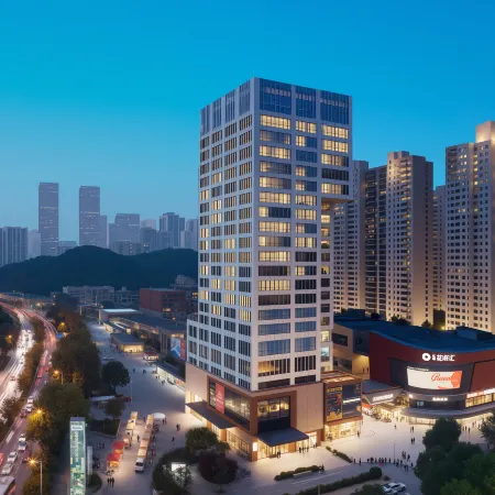 Changsha Yuelu Howard Johnson Hotel (Meixi Lake West Metro Station Branch)
