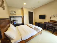 Bumble V Hotel Subic - 3 estrellas