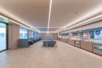 HanTing Hotel (Xiangyang Minfa Plaza Fanyue Center) - Parking