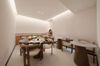 Wellington Yingyue Hotel (Guilin Two Rivers and Four Lakes Elephant Trunk Hill) - 2-Star