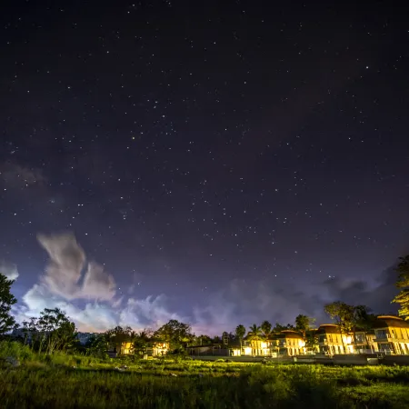 Blonsay Tropical Rainforest Resort Hotel