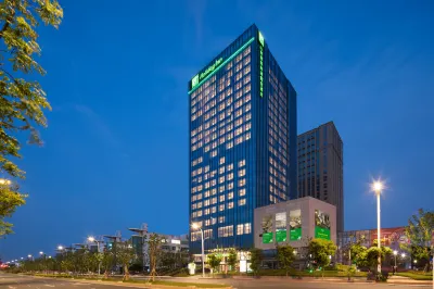 南京翠屏新港假日酒店 南京酒店