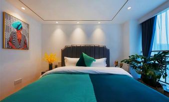 Holiday Inn Zhiying Time (Qingdao Convention and Exhibition Center Shilaoren Beach)