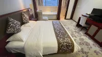 Tianyue Hot Spring Hotel فنادق في مديرية فانغ