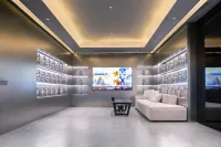 E-sports Hotel No. 7 (Dalian Nanshan Street)