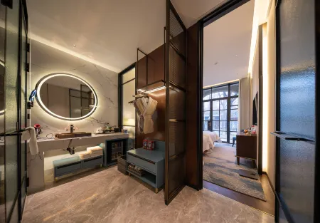 Recluse Datang Hotel