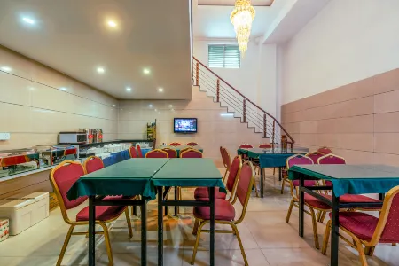 Cornwall Hotel Chaozhou Отели рядом с достопримечательностью «Shantou Dongshan Lake»