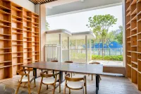 Beihai Baibu Yintan Homestay Hotel in zona Lover Island