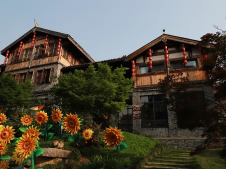 Golden Dune 2 Mao Hotel Отели рядом с достопримечательностью «Gaopoxiang Passenger Transport Terminal»