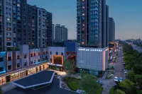 Wanda Yuehua Linyi Hotels near Lingang Stadium