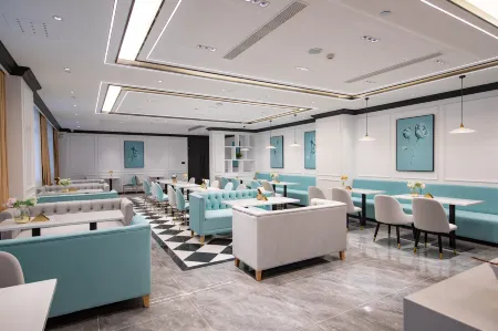 Xana Lite Hotel (Jimo Gucheng Baolong Guangchang) Отели рядом со станцией Jimo North Railway Station