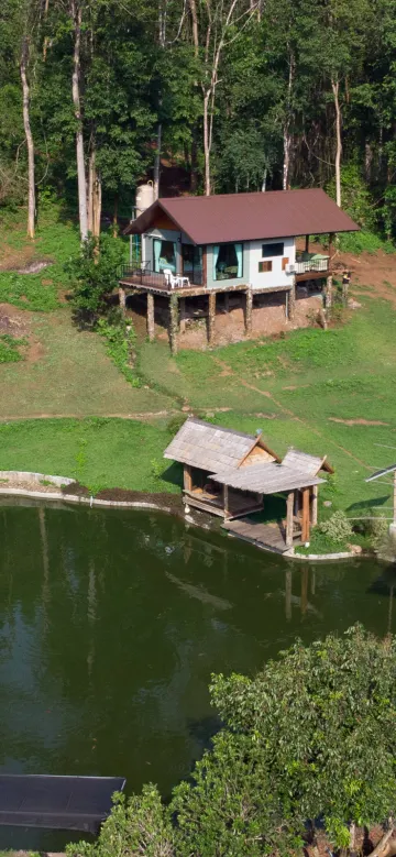 ห้องเอ็กเซ็กคิวทีฟสำหรับสามท่าน