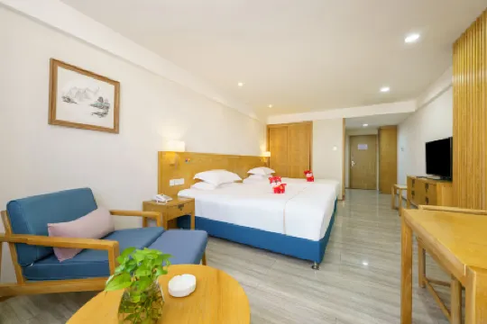 Bosten Hotel (Urumqi Dehui Wanda Plaza) Отели рядом со станцией Wulumuqi South Railway Station