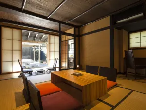 Matsuzakaya Honten