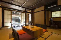 Matsuzakaya Honten Hotels in Hakone