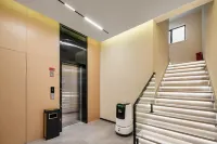 INITIAL · Li She Hotel Nanjing Xinjiekou - 2-Star