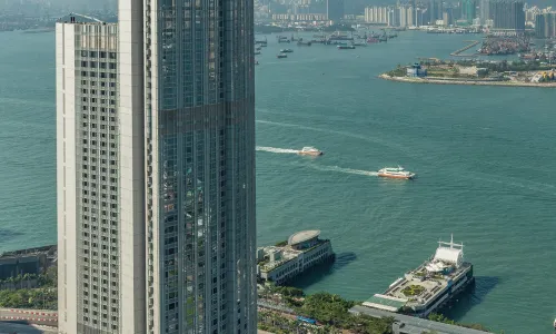 Four Seasons Hotel Hong Kong