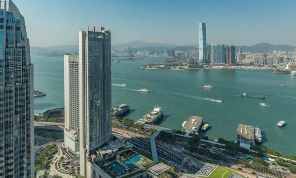 Four Seasons Hotel Hong Kong