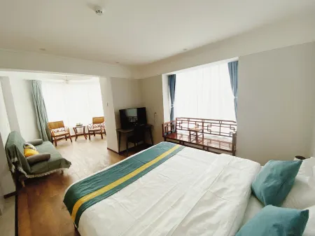 RJ Brown Hotel