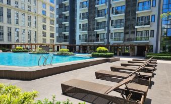 Tess and Tessha Condotel - Housity