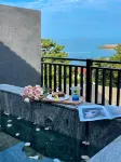 Liyu Designer Hot Spring Homestay (Lushan Scenic Area)