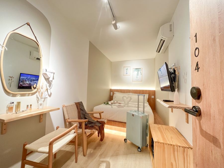 Sleep Box Penang Hotels in George Town