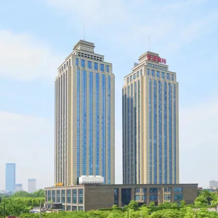 Qingsu Hotel (Olympic Sports Expo Center) Отели рядом с достопримечательностью «Река Фучуньцзян»