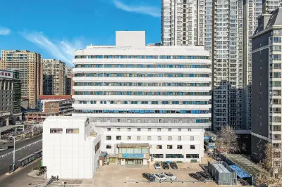 HanTing Hotel (Shijiazhuang Railway Station West Square) Hotels in Shijiazhuang