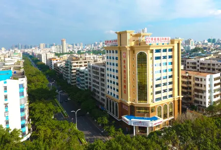 Vienna 3 Best Hotel (Maoming Yanjiang Building) Отели рядом с достопримечательностью «Xiaodongjiang»
