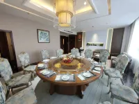 โรงแรมคราวน์ อินน์ - พร้อมอาหารเช้า