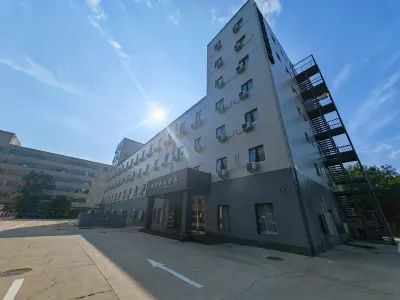 Homeinn Selected Hotel (Beijing Shangdi Qinghe Subway Station) Hotels in Beijing