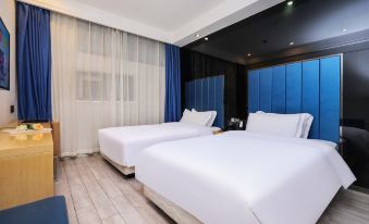 Qingmu Select Hotel (Shanghai Chenghuangmiao Laoximen Subway Station)