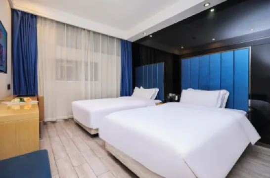 Qingmu Select Hotel (Shanghai Chenghuangmiao Laoximen Subway Station) 라오시먼역 주변 호텔