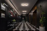 Yiju 1983 Hotel (Wuyi Square IFS International Financial Center)