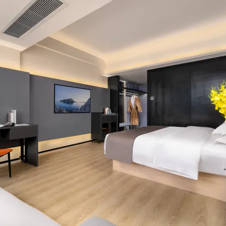 Mingquan Light bamboo Hotel