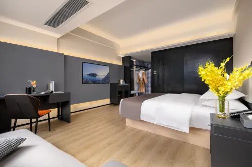 Mingquan Light bamboo Hotel