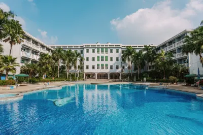 Qionghai Guantangle Yangju Hot Spring Hotel Hotels in Guantang/Baishiling Tourism Area
