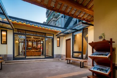 Chaozhou Ancient City Yaohe Inn Yangyu Xiaoyuan (Paifang Street Branch) Отели рядом с достопримечательностью «Мост Гуанджи»