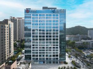 G Place Hotel (Zhuhai Shihua Road)